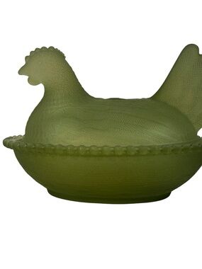 Rose’s Closet Olive Green Satin Glass Hen on Nest 3 1/2” tall 4 3/4” long New
